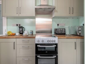 Lavavajillas y utensilios de cocina 