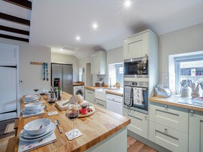 Dishwasher, highchair