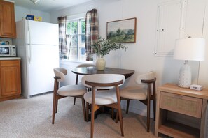 Dining - Wilderness West Resort Cabin 1 (Colville)