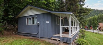 Wilderness West Resort Cabin 4