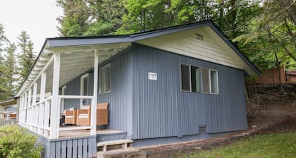 Wilderness West Resort Cabin 5