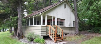 Wilderness West Resort Cabin 6