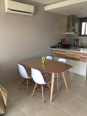 Apartment | Dining