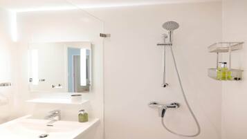 Apartment | Bathroom | Towels