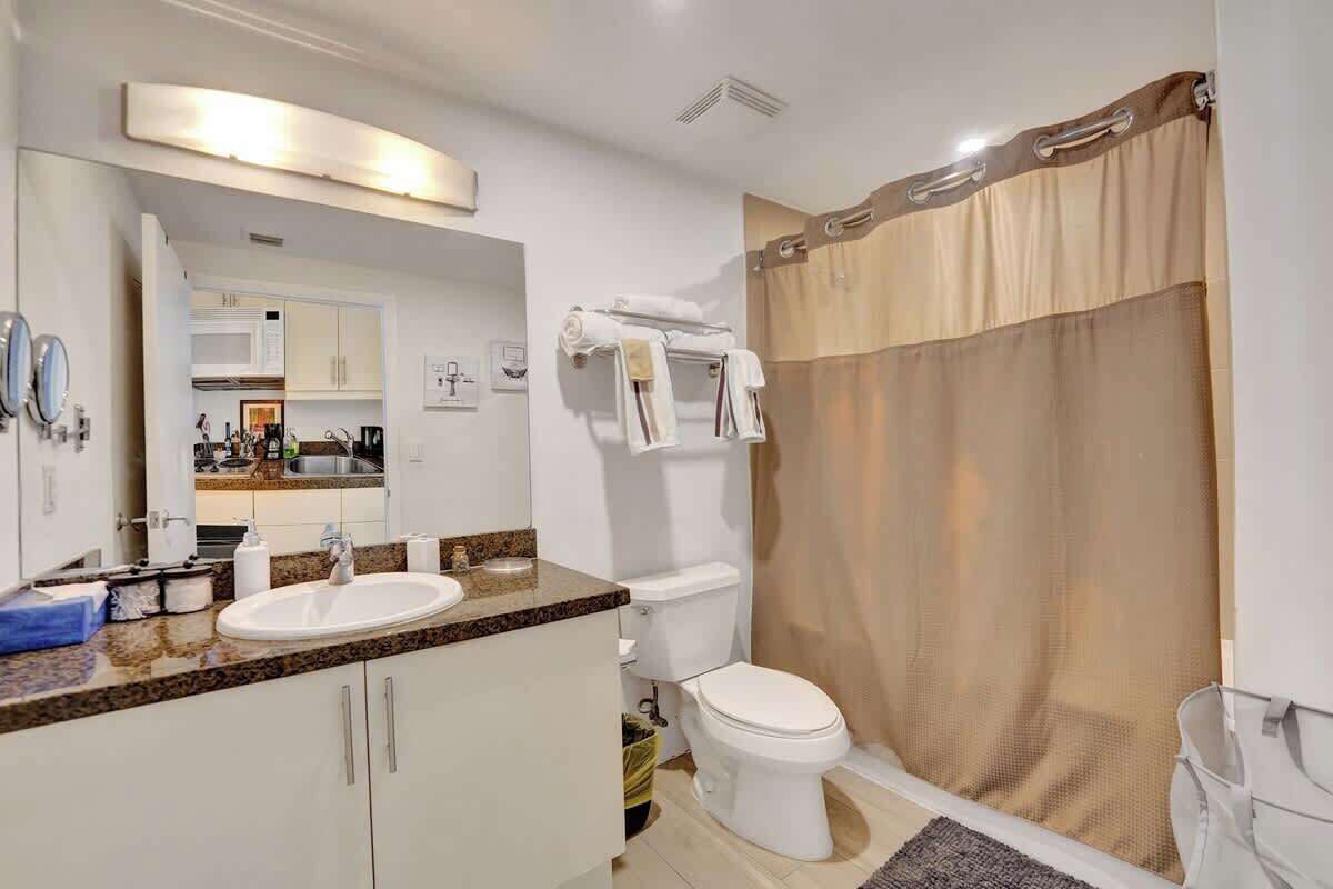 Regadera y secadora de cabello 