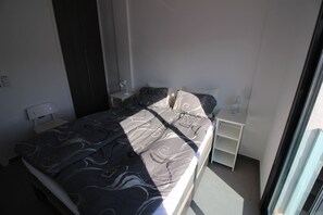 2 bedrooms, iron/ironing board