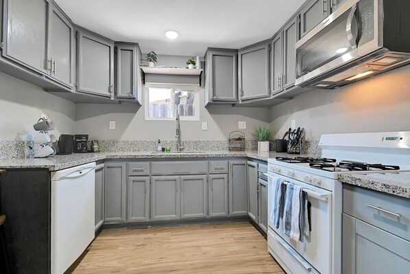 Microwave, oven, stovetop, dishwasher