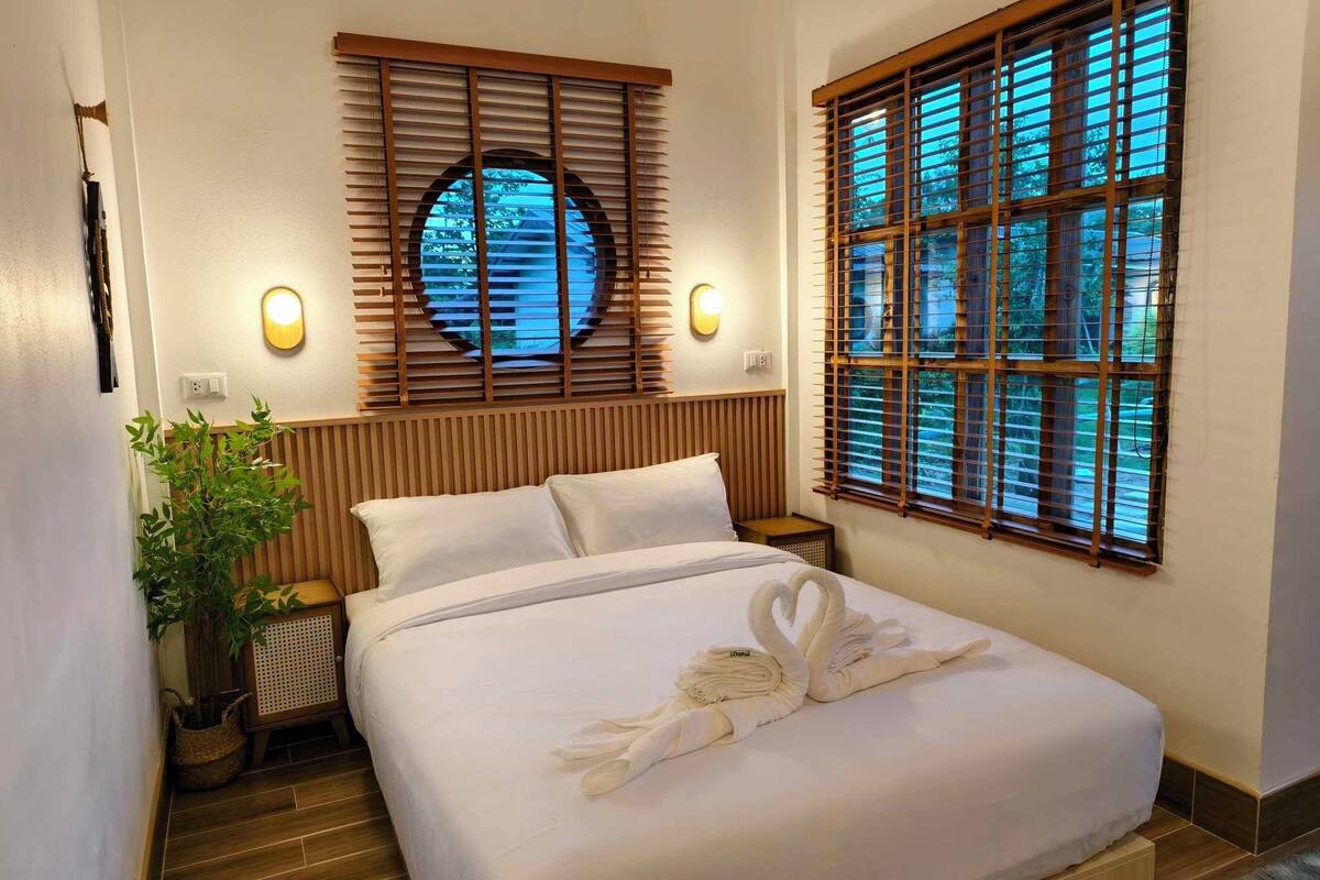 บ้านดีลักซ์ | โต๊ะทำงาน, Wi-Fi ฟรี