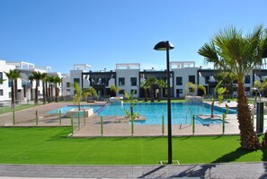 アパートメント | プール | 屋外プール