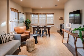 تلفزيون ذكي، كُتُب