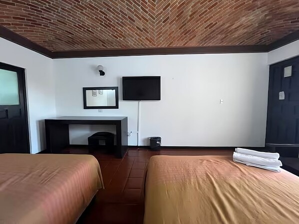 1 室のベッドルーム、アイロン / アイロン台、WiFi、ベッドシーツ