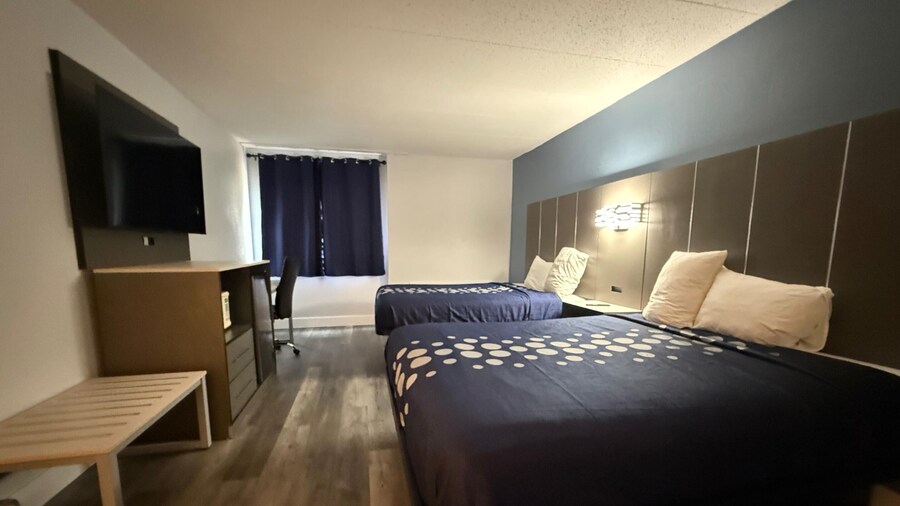 Coratel Inn and Suites La Crosse