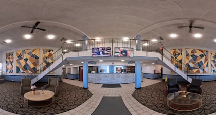 Coratel Inn and Suites By Jasper La Crosse