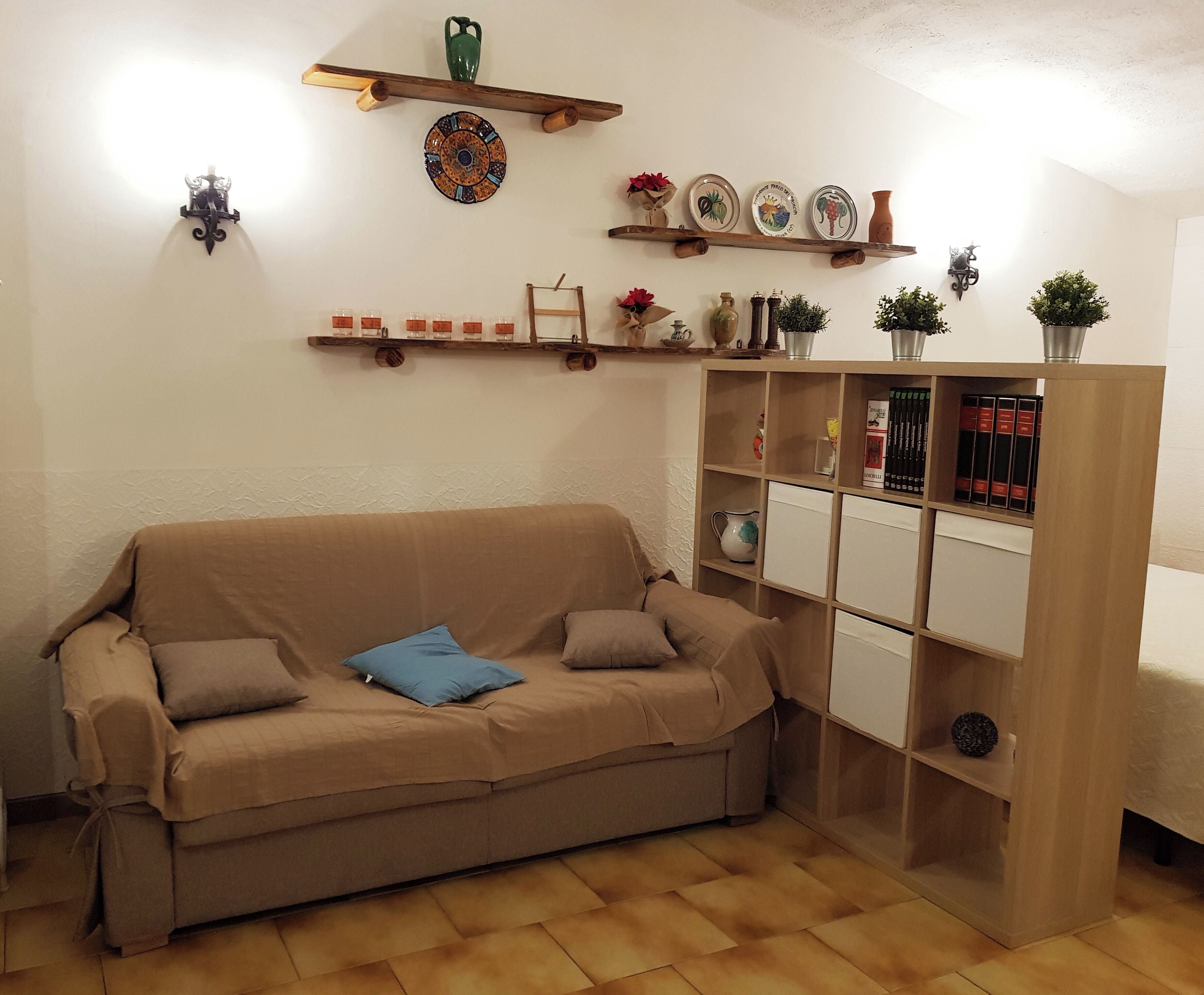 Rent A Villa 450 Square Meters And A Chalet 60 Square Meters Catania - Milo