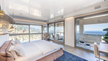 5 bedrooms, iron/ironing board, free WiFi, bed sheets