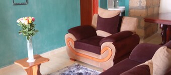 Charming 3-bedroom building with WiFi and fitness room in Naivasha