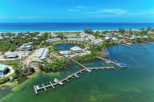 Beautiful Beaches at LGI Hideaway • Golf Cart