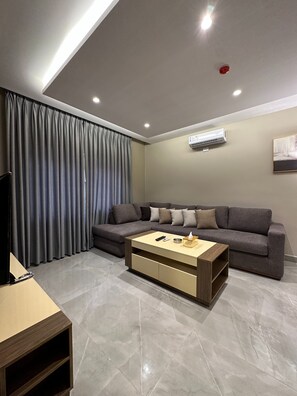 TV - 204 AL-NAJEH JRE Apartments For Rent ave (Amman)