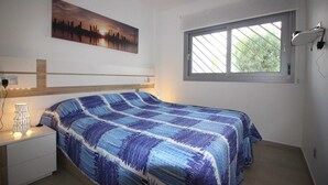 2 bedrooms, iron/ironing board - Apartment Near Punta Prima Beach (Torrevieja)