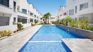 Outdoor pool - Apartment Near Punta Prima Beach (Torrevieja)