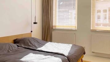 4 Schlafzimmer, Schreibtisch, Bügeleisen/Bügelbrett, kostenloses WLAN