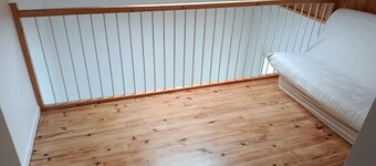 New apartment with electric gate. 10 min from Marciac.