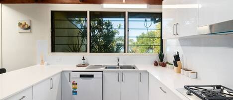 Fridge, microwave, oven, stovetop