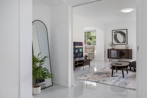 Spacious 4BR Family Home Prime Sunnybank Location