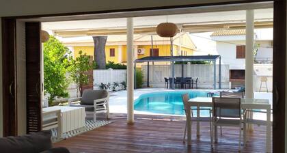 Charming villa in Playa de Palma in a quiet residential area.