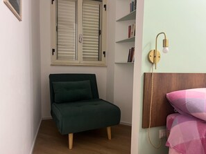 2 chambres, fer et planche à repasser, Wi-Fi, draps fournis