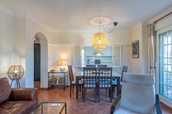 Dining - Isla Canela: Golf & Garden Retreat (Ayamonte)