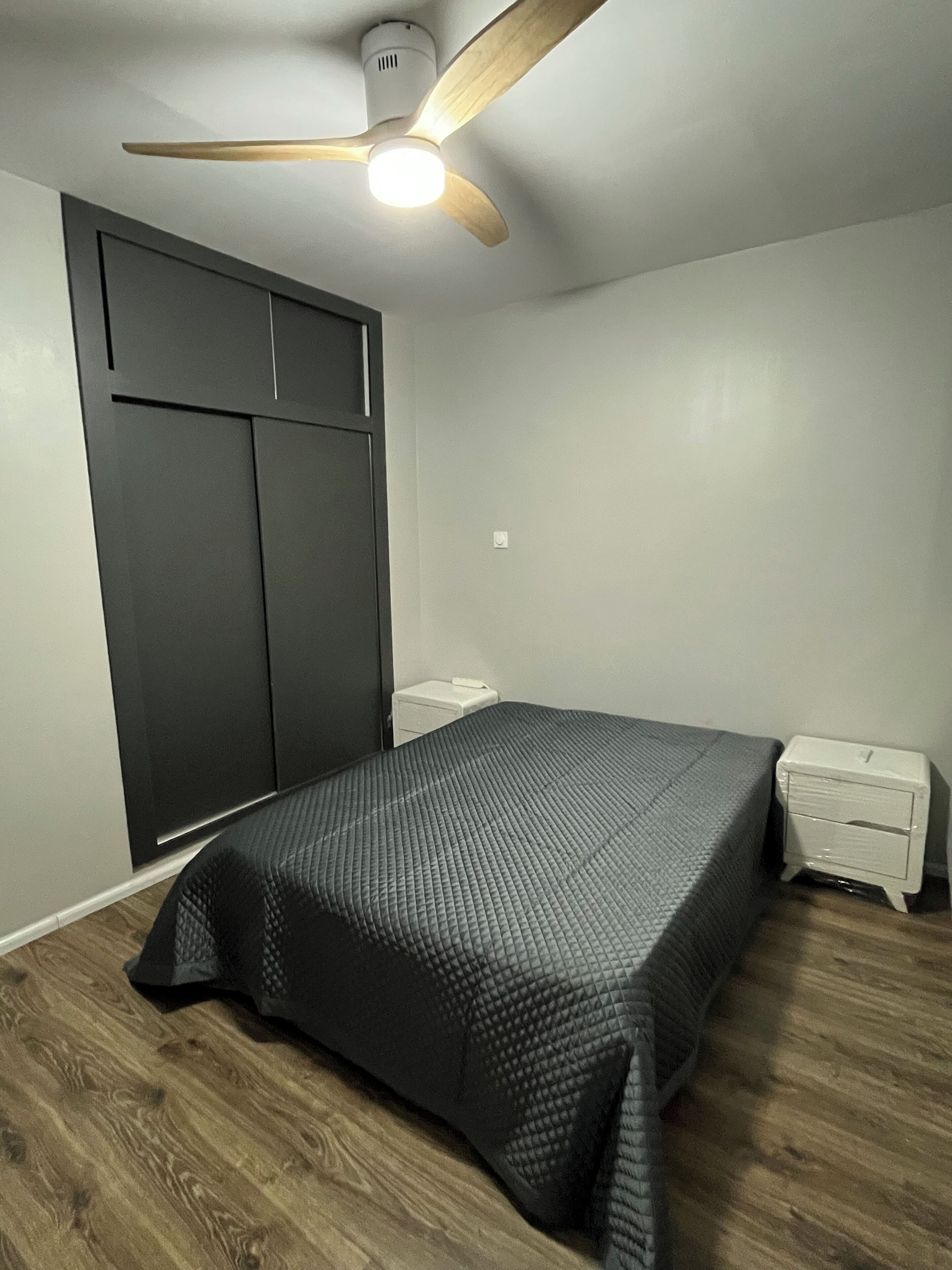 3 bedrooms, iron/ironing board, bed sheets