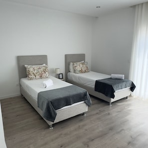 Comfort Double or Twin Room, City View
