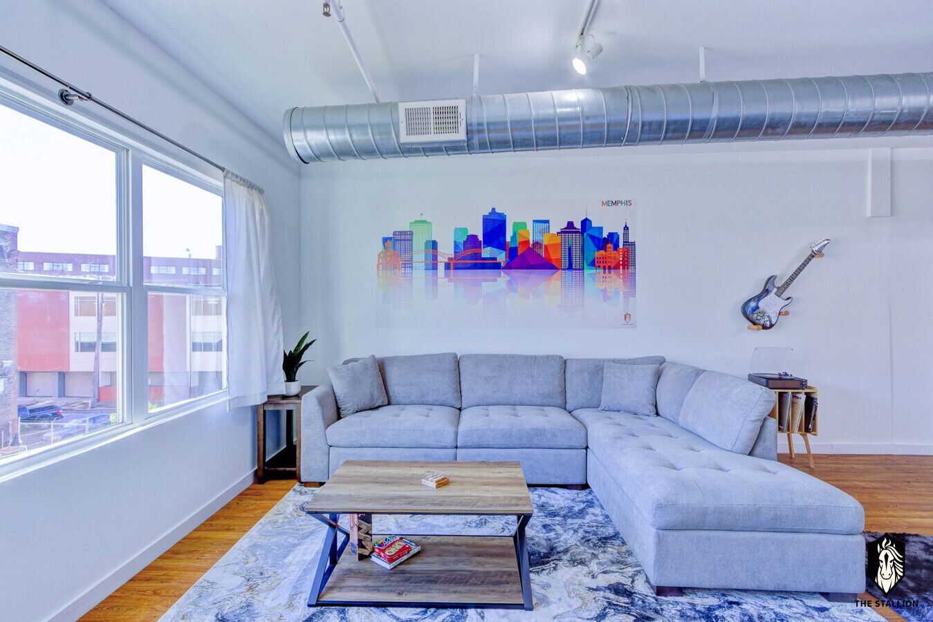 Modern Spacious Loft In Downtown W/ Free Parking - Memphis, TN