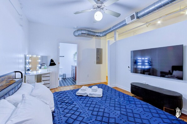1 chambre, bureau, fer et planche à repasser, Wi-Fi gratuit