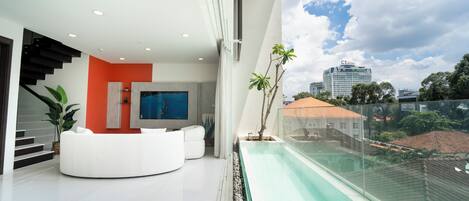 City Apartment | Private pool