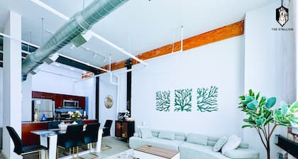 BRAND NEW Modern Spacious Loft in Downtown with free parking
