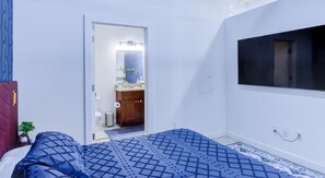 1 chambre, bureau, fer et planche à repasser, Wi-Fi gratuit