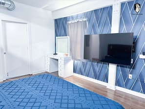 1 chambre, bureau, fer et planche à repasser, Wi-Fi gratuit