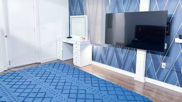 1 bedroom, desk, iron/ironing board, free WiFi