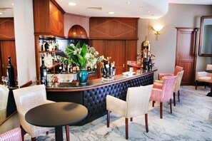 Bar (on property) - HOTEL LA FAYETTE LICOLA (Giugliano in Campania)