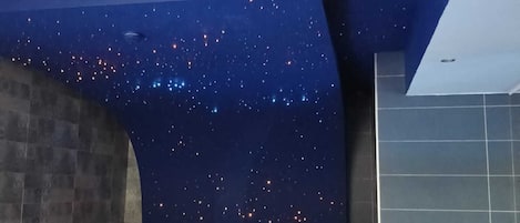 Suite Deluxe | Ropa de cama de alta calidad y edredón