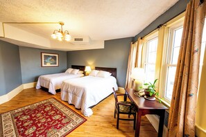 1 bedroom, iron/ironing board, free WiFi, bed sheets - Charming Stay Along the Delaware River | Perfect for a Quiet Getaway w/ Parking (East Stroudsburg)