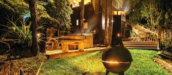 The Treehouse - soak in the private hot spa pool under the stars!