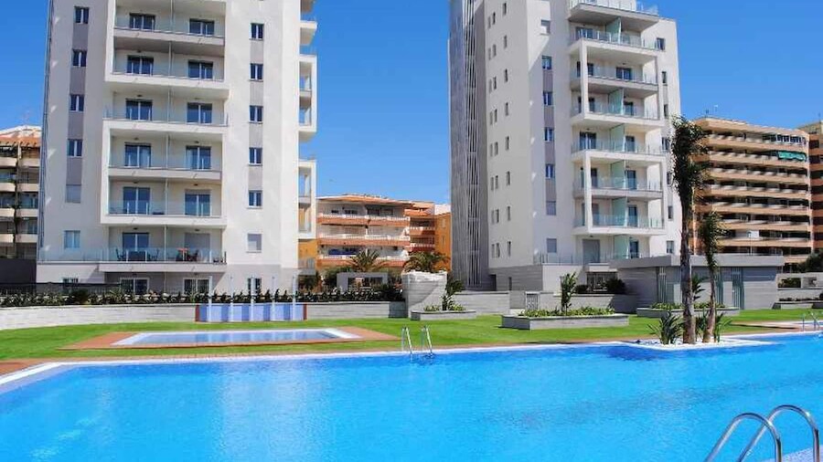 Apartment 50m From La Mata Beach