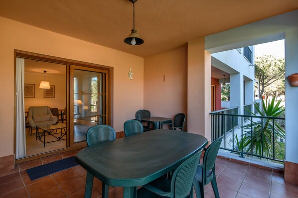 アパートメント | 屋外ダイニングエリア