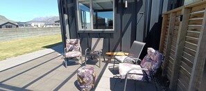 Terrace/patio - Shotover Country Residence - 2 bedroom home in quiet residential area (Queenstown)