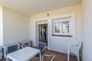 Apartment | Outdoor dining - Holiday Home by the Sea in Andalusia (Ayamonte)