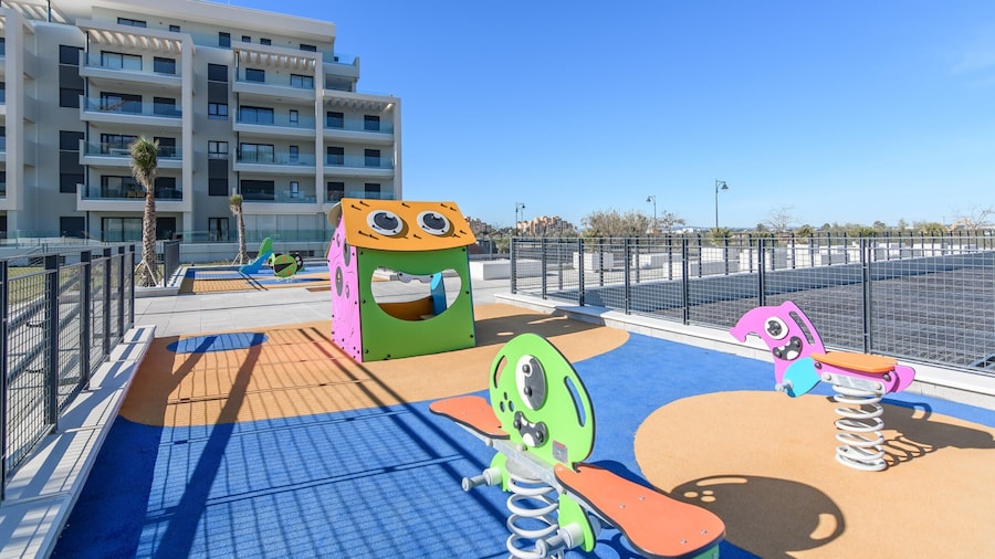 Elegant Home by Haraganes Beach