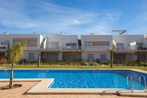 Apartment | Garden